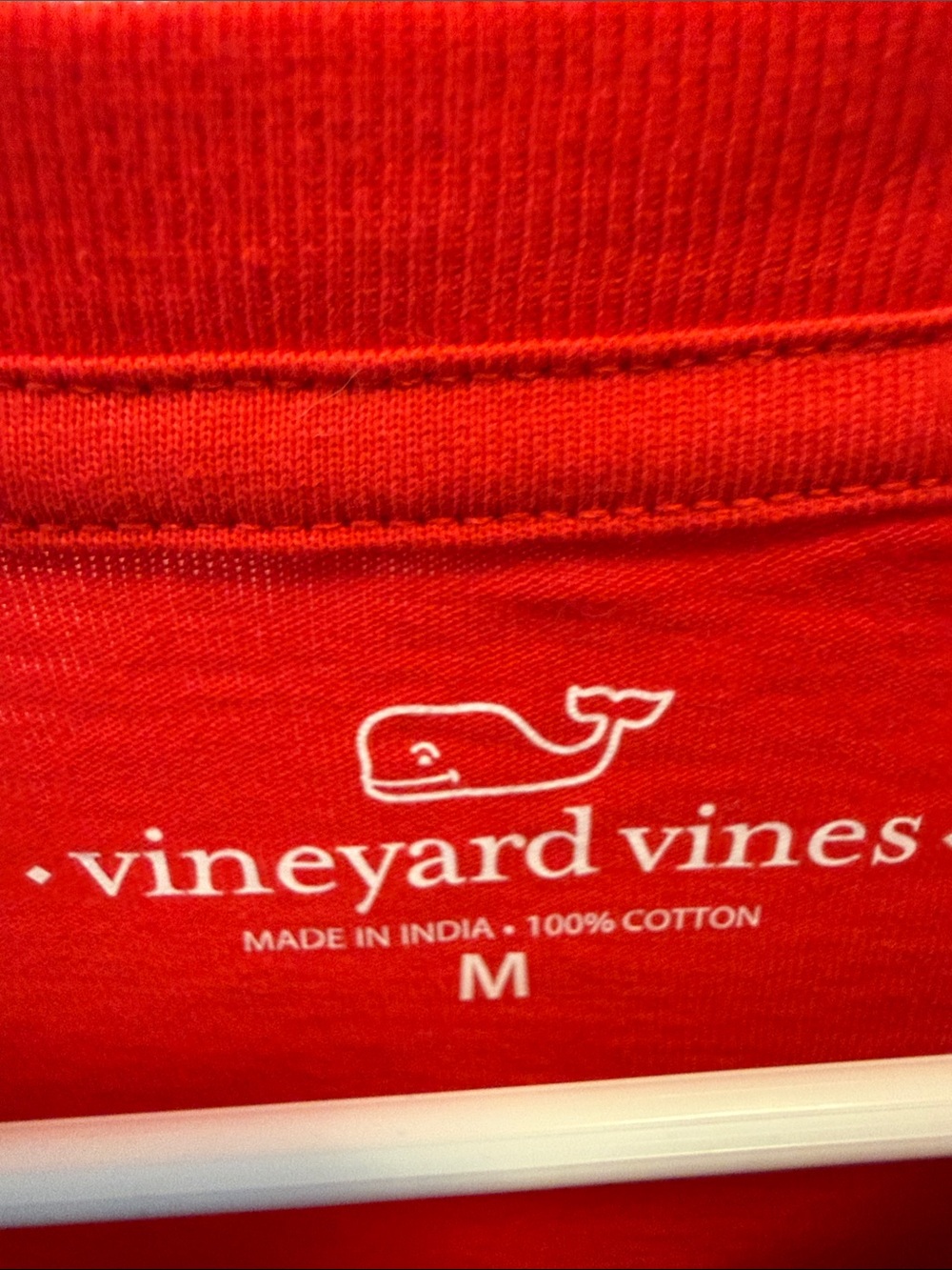Vineyard Vines Men’s Red Pocket Tee with Whale Logo - Picture 3 of 4